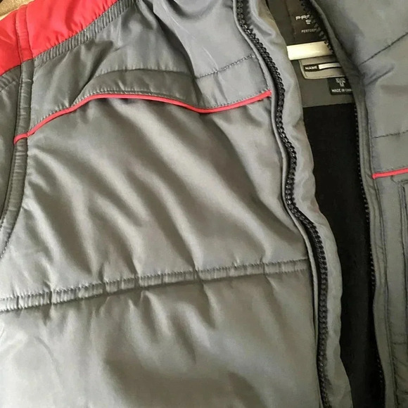Protection System Hooded Gray/Red Jacket Performance Outerwear Boys Size 10-12 - Picture 13 of 13